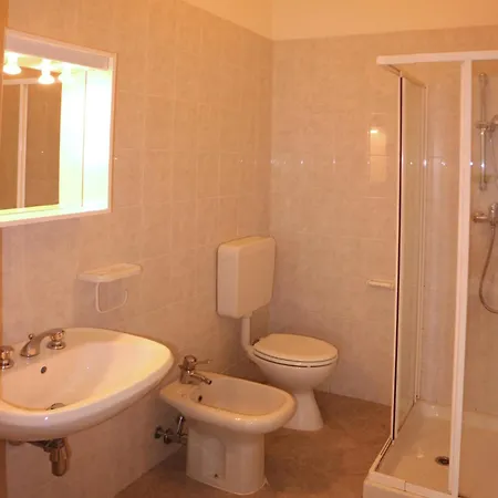 Elena Appartement *